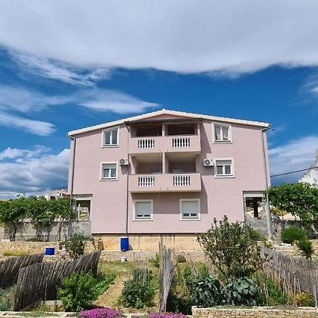 Apartmani Cesar Rtina Exterior photo