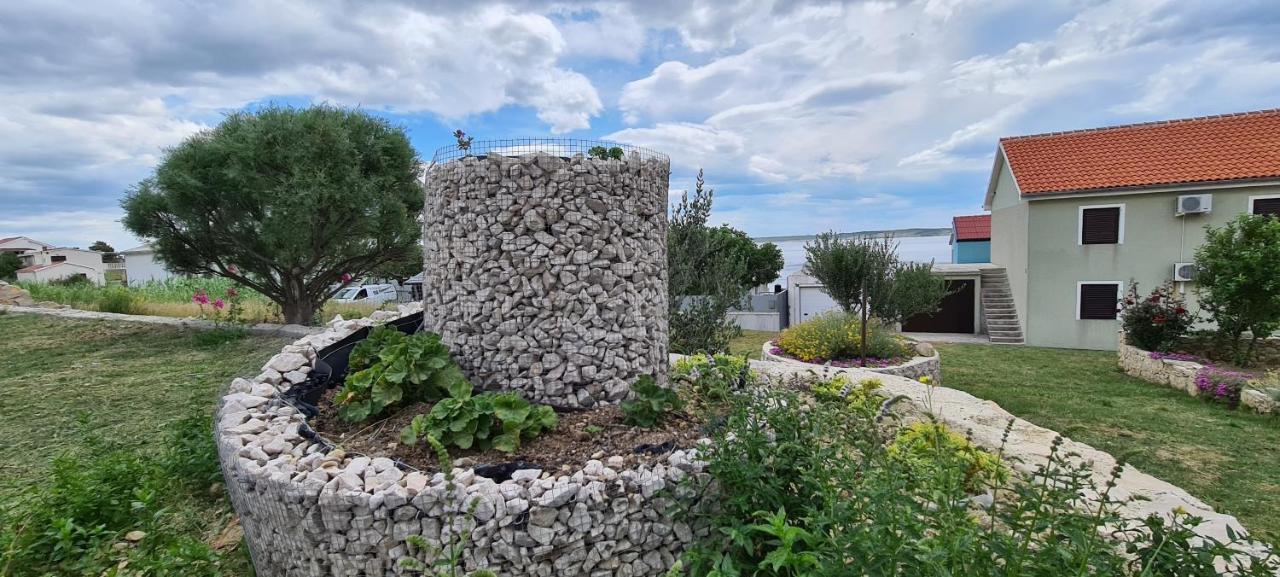 Apartmani Cesar Rtina Exterior photo