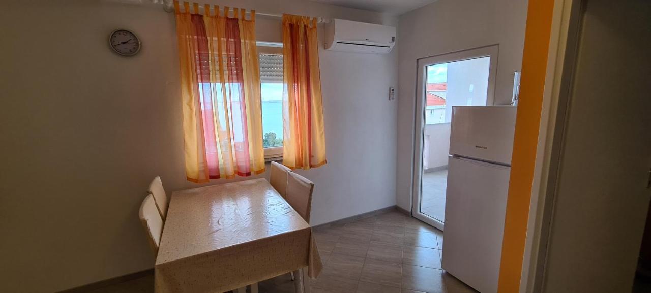 Apartmani Cesar Rtina Exterior photo