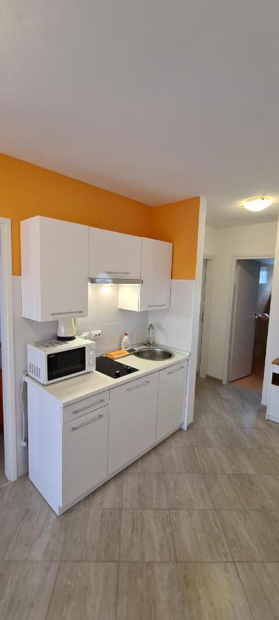 Apartmani Cesar Rtina Exterior photo