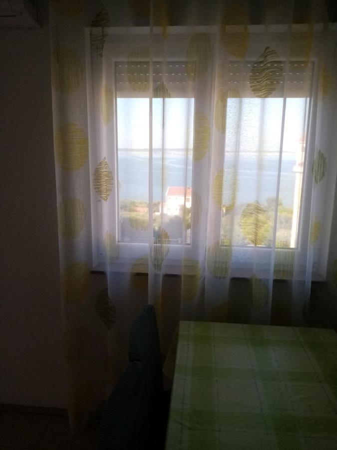 Apartmani Cesar Rtina Exterior photo